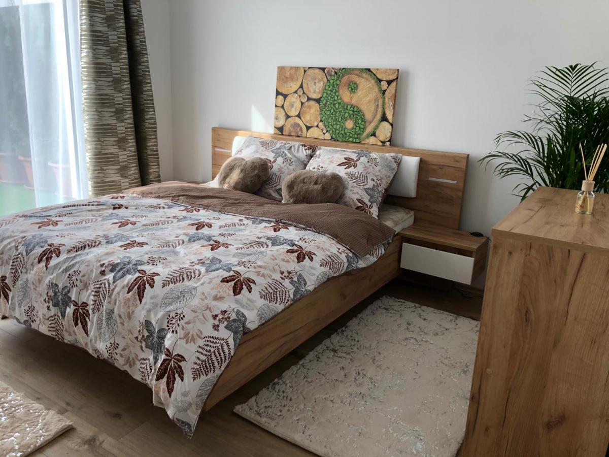 Tatra Billetee Apartman S Luxusnym Vyhladom Na Vysoketatry A Sukromnym Wellness Poprad Luaran gambar
